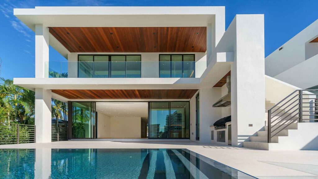Modern house with pool and patio. AUL miami-dade county
