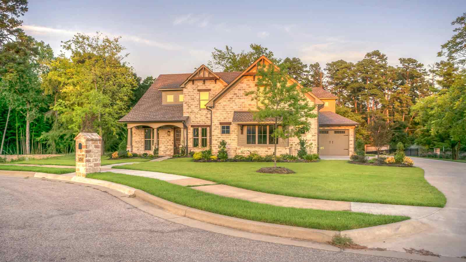 Title Search in Cuyahoga County, Ohio: What Every Buyer, Lender, and Investor Needs to Know